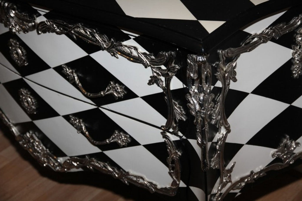 Barock Kommode Karo Design - Handgefertigte Barock Möbel