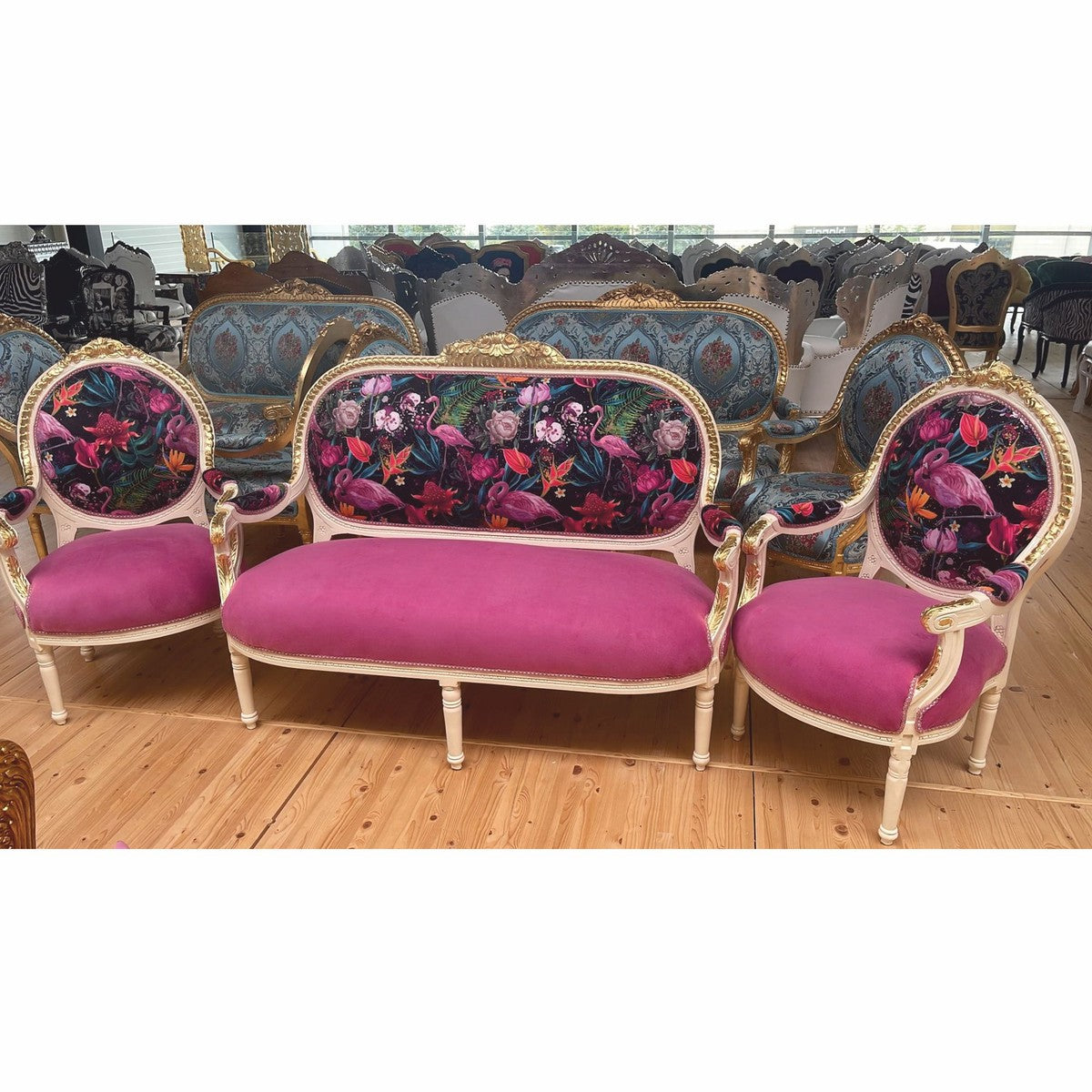 Barock 2er Sofa Pink / Bunt / Weiß / Gold 150 cm - Barock Möbel
